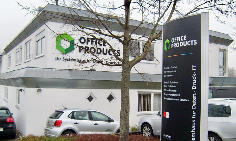 3D Buchstaben und Pylone für Office Produkts in Kirchheim