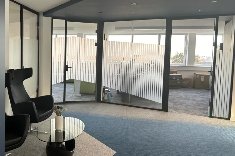 Blog 18 EuresArtikularArchitektenMilchglas0124